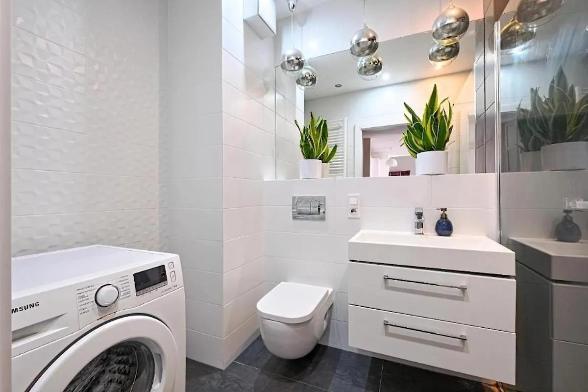Urban Nest & Dluga Grobla Apartment Gdansk